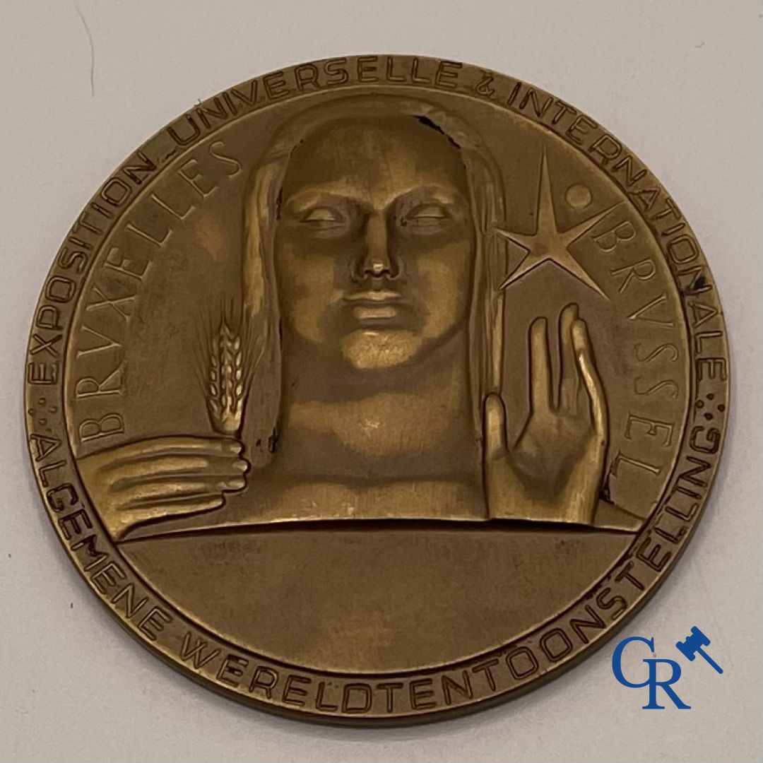Medals: 3 bronze medals World Exhibition Brussels 1935 and 1958. - Image 3 of 5