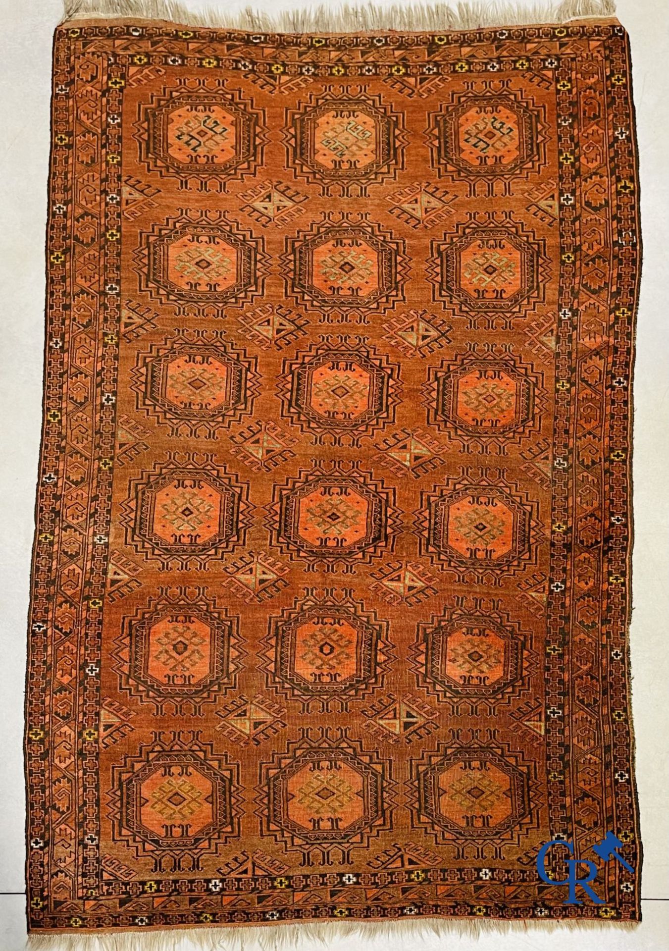 Oriental carpets: Large antique oriental carpet. - Bild 2 aus 6