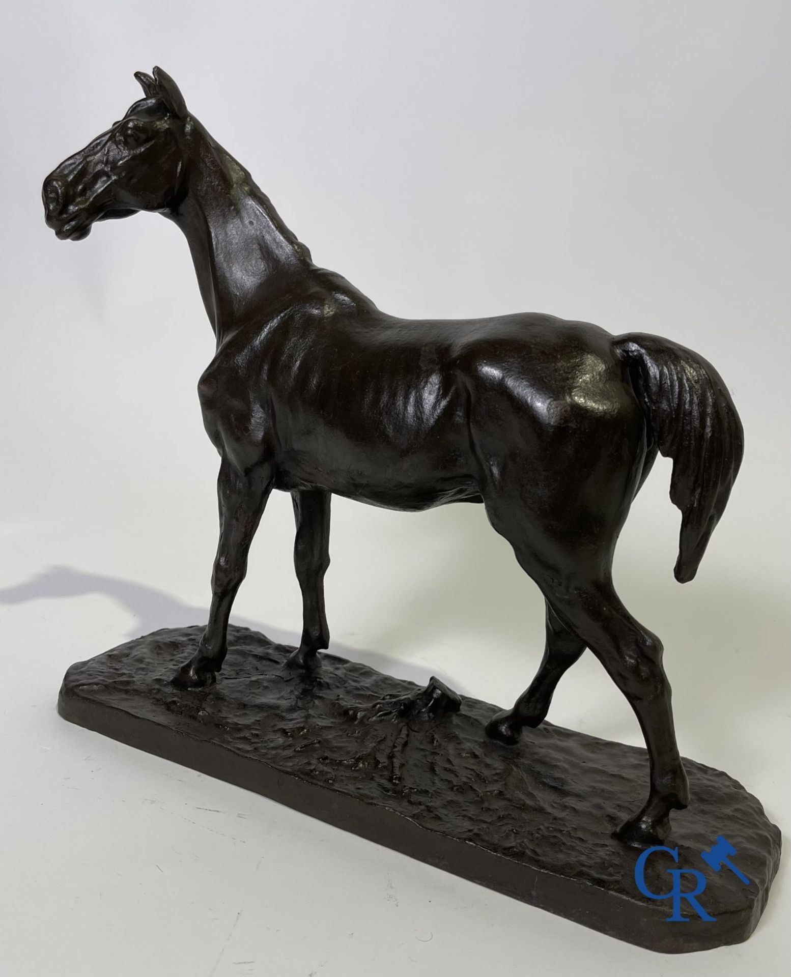 sculpture: 2 hunting bronzes and a horse in metal (cast iron). - Image 10 of 12