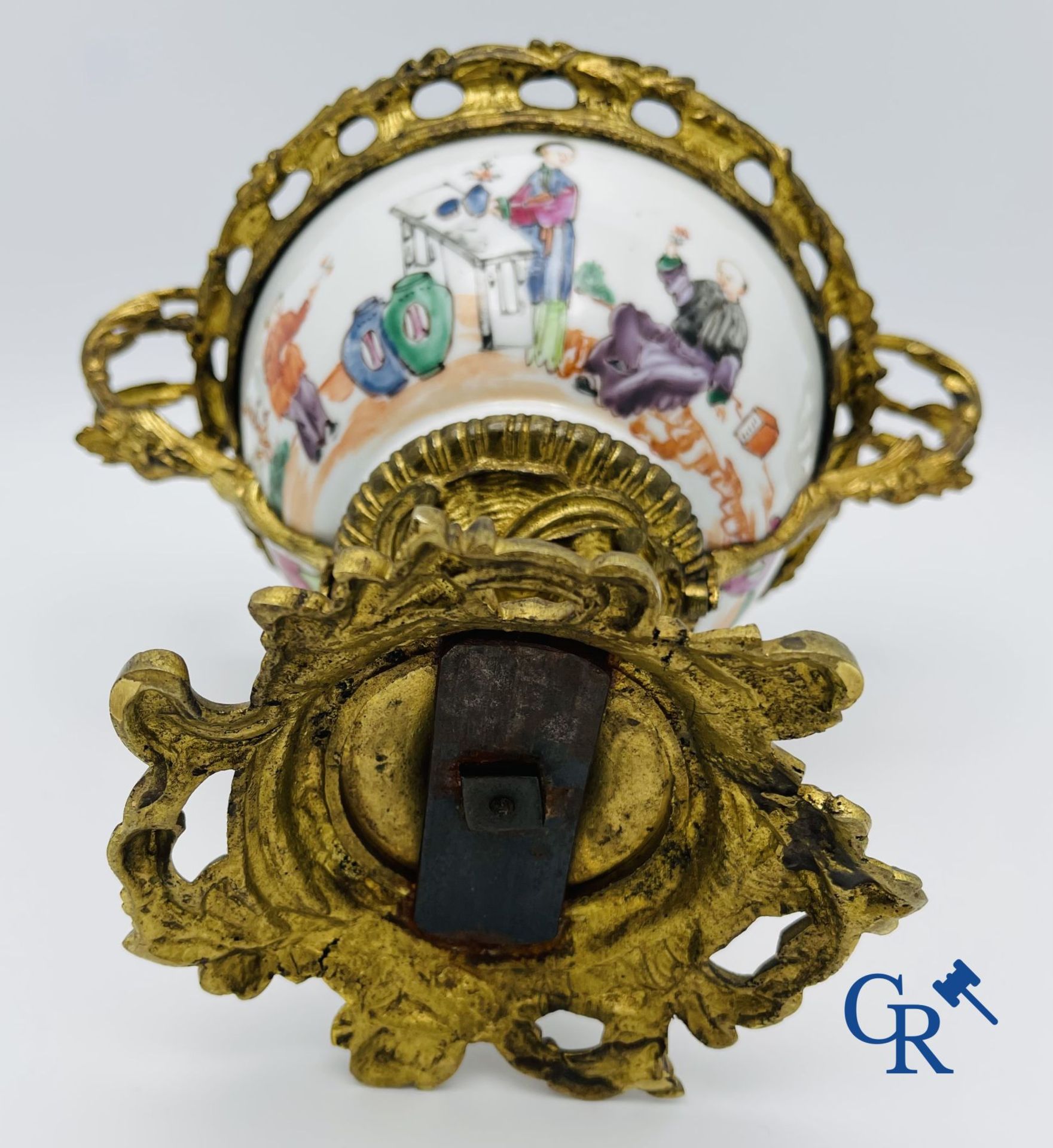 Chinese porcelain: An 18th century gilt-bronze mounted bowl in Chinese export porcelain. - Image 13 of 13