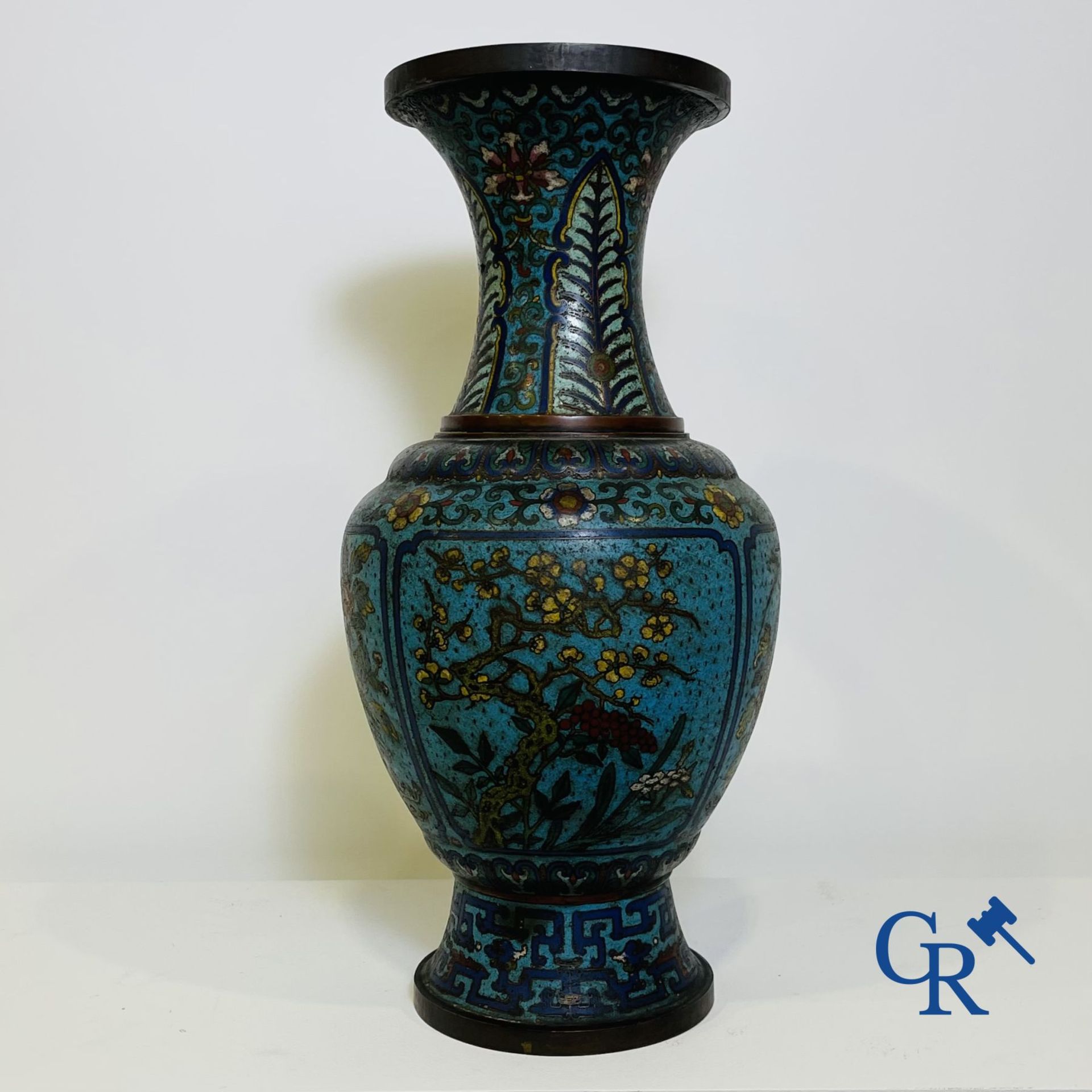 Chinese baluster-shaped vase in bronze and cloisonné. 19th century. - Image 9 of 9