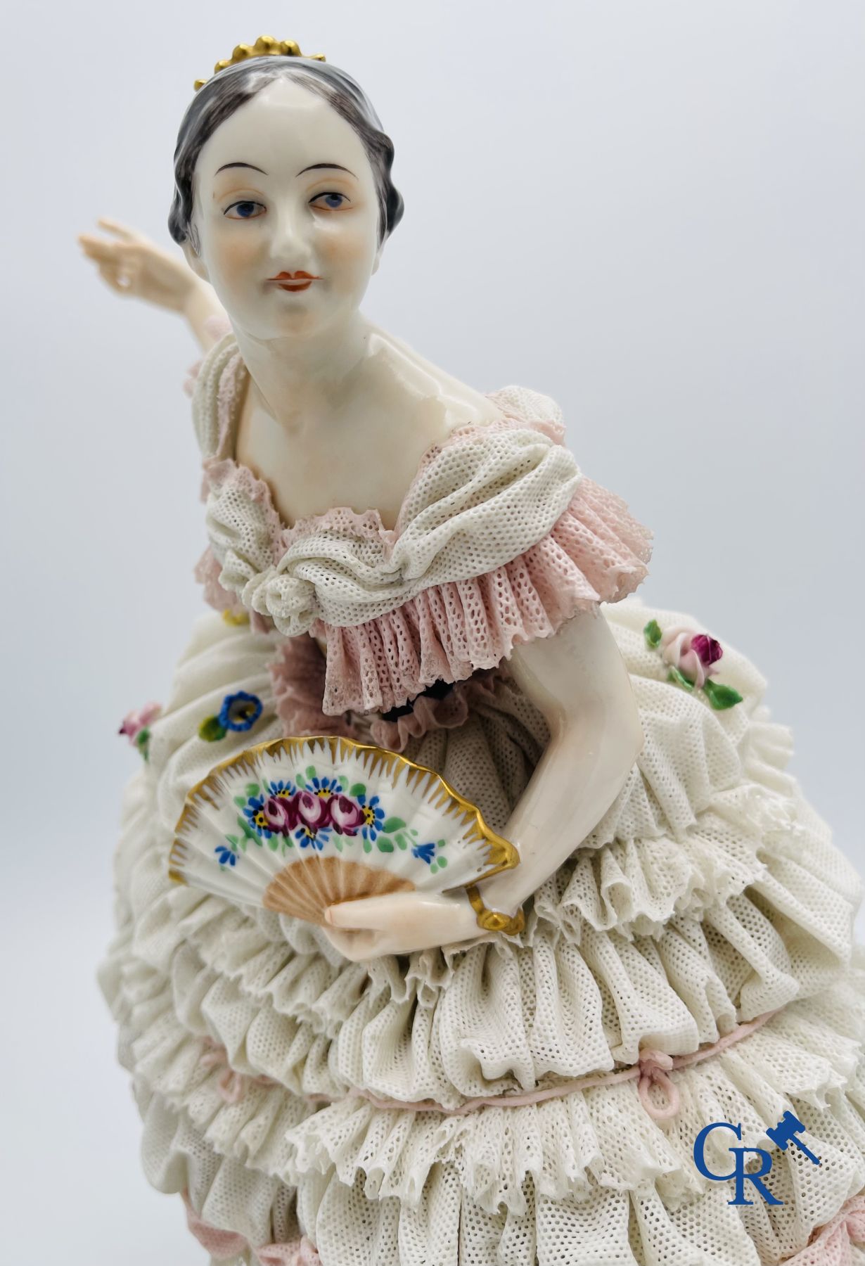 Volkstedt Rudolstadt: Large figure of a dancer in "lace porcelain". - Image 4 of 11