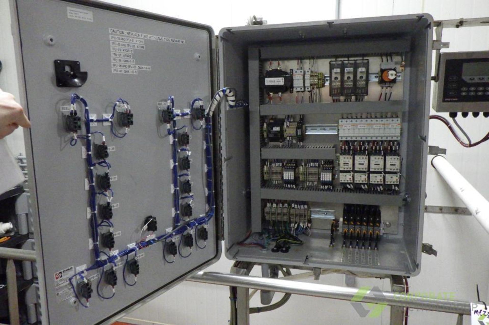 Tank control panel - Image 6 of 8