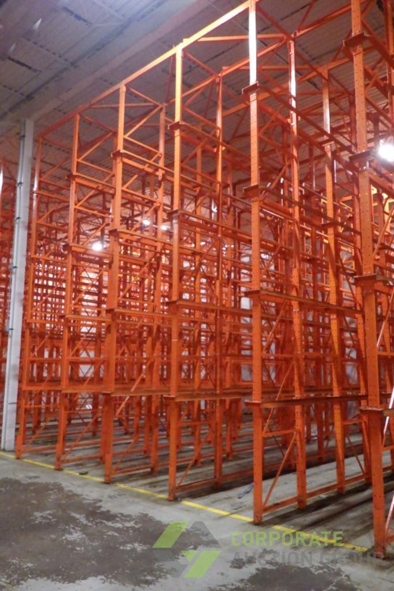 Drive in pallet racking - Image 4 of 11