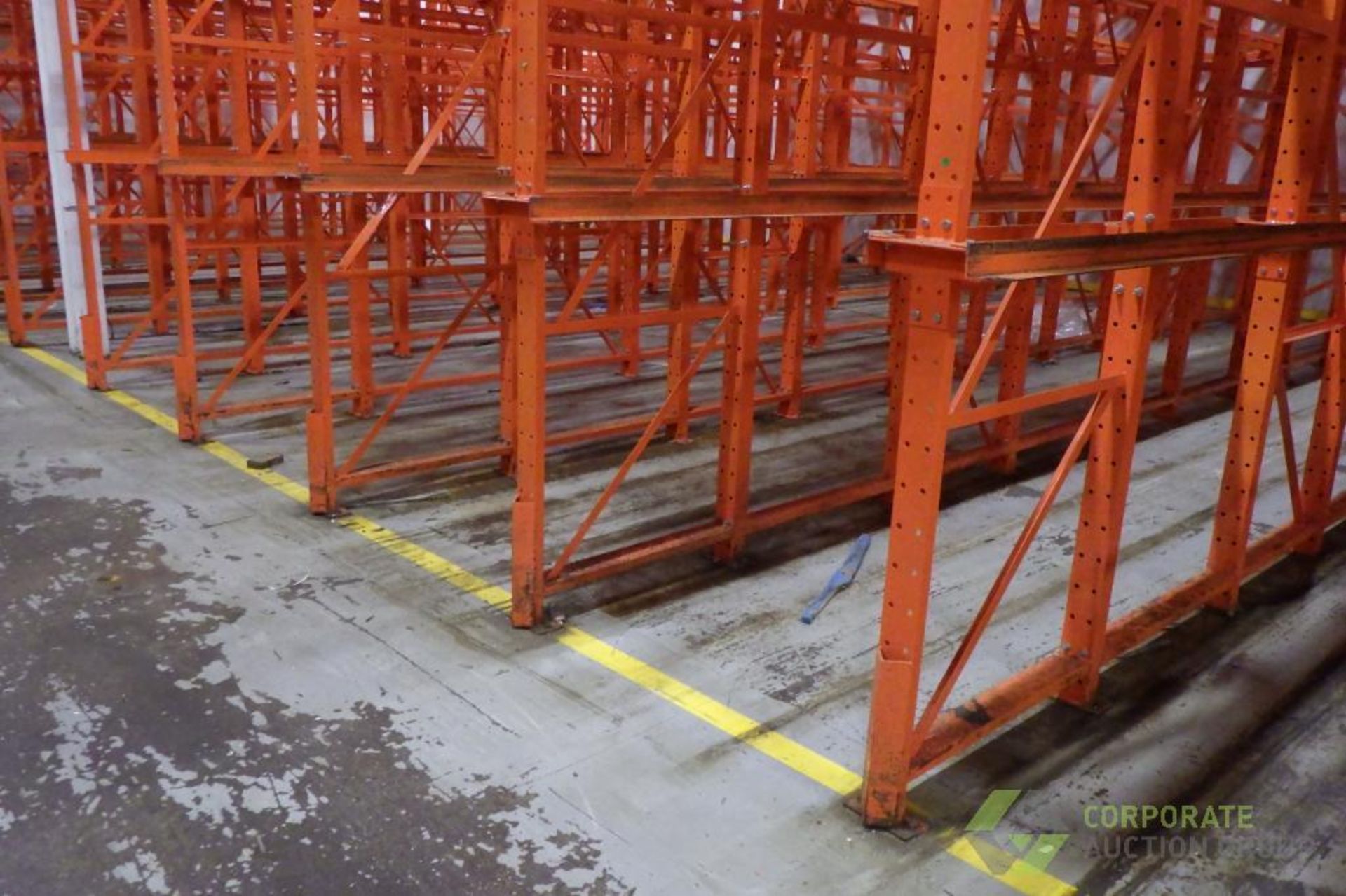 Drive in pallet racking - Image 10 of 11