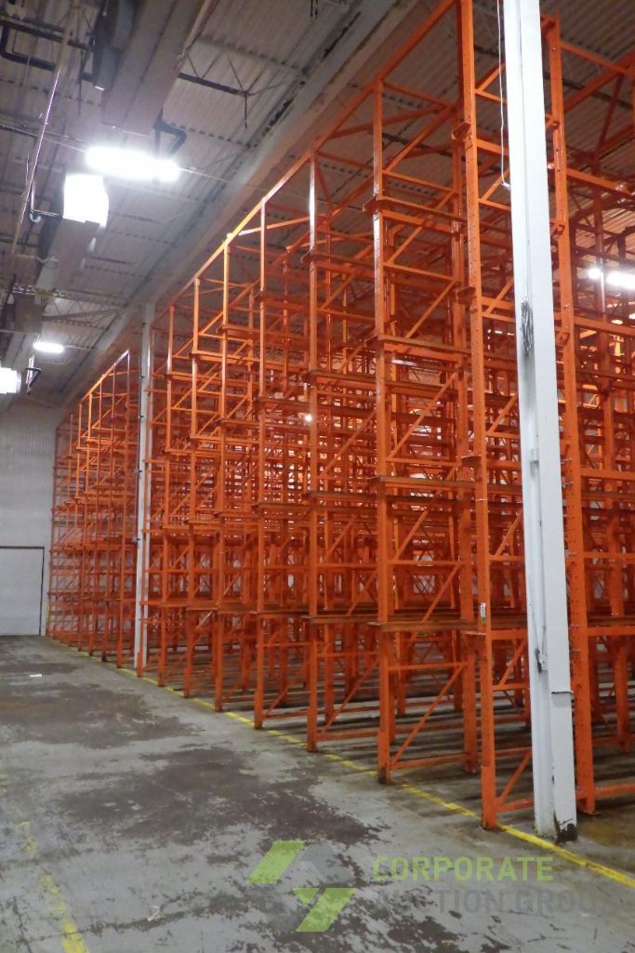 Drive in pallet racking - Image 2 of 11