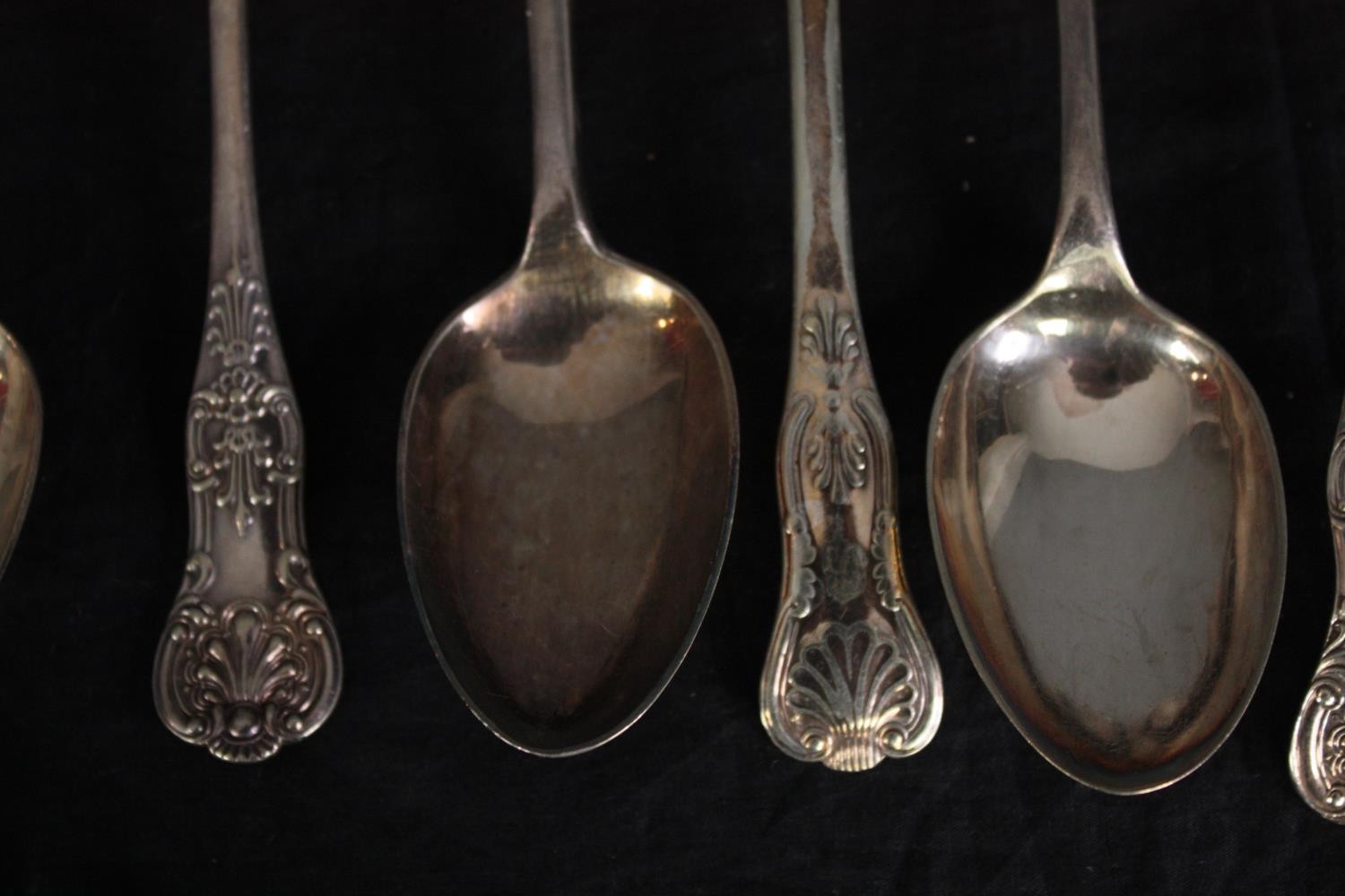 An extensive mixed collection of steel and silver plated cutlery. The steel cutlery is made by - Image 5 of 8