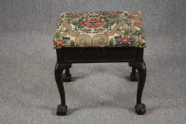 Piano stool, early 20th century mahogany Georgian style. H.52 W.50 D.38cm.