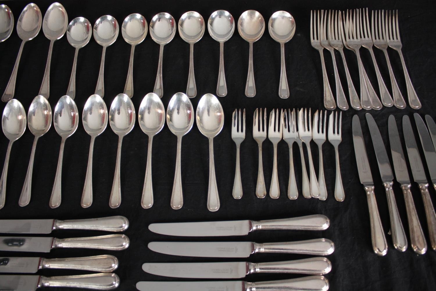 A mixed collection of silver plated cutlery for eight people.(84 pieces) - Image 4 of 10