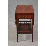 Drop leaf table, Pembroke type, 19th century mahogany. H.67 W.87 D.58cm. (extended)