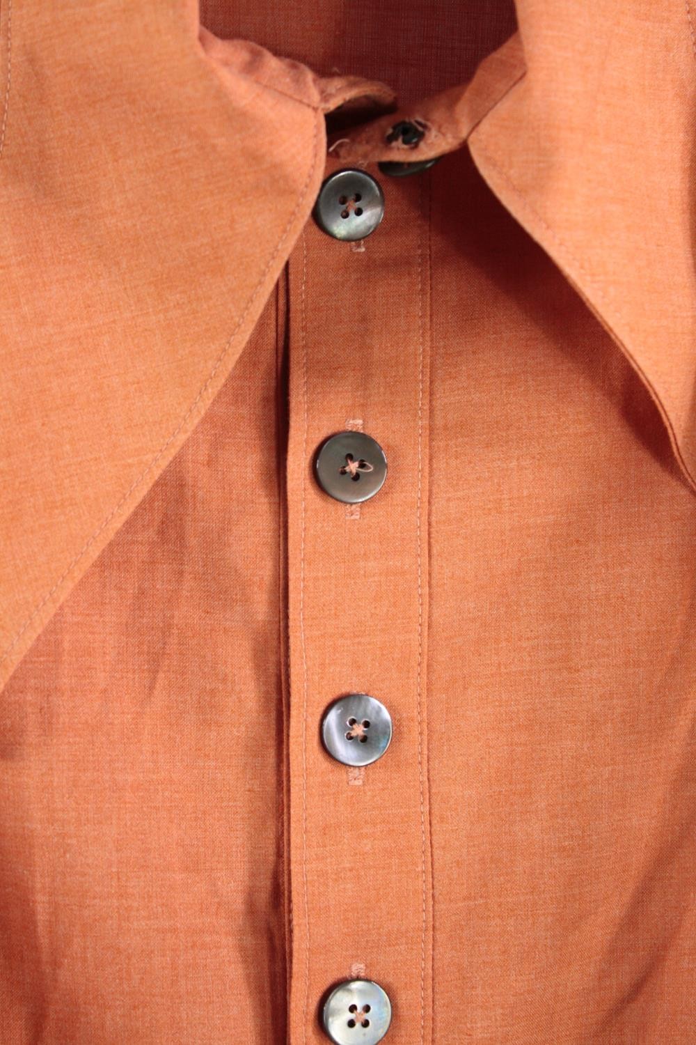 Two vintage bespoke made shirts, one with double buttons and statement cuffs and collar. - Image 4 of 8