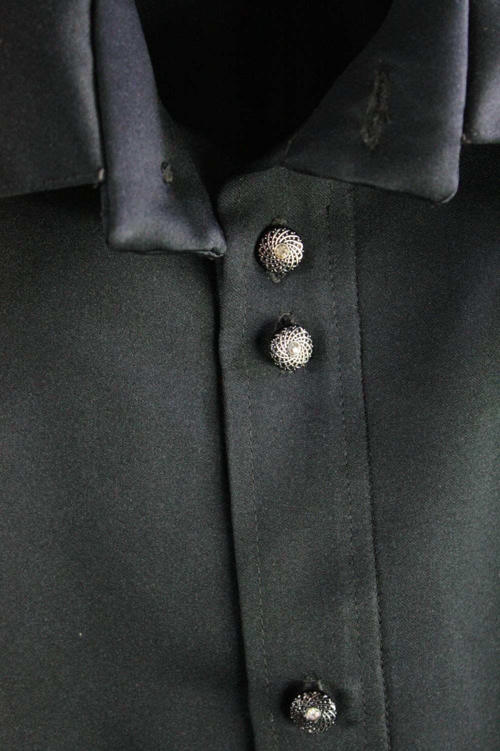 Two vintage bespoke made shirts, one with double buttons and statement cuffs and collar. - Image 5 of 8