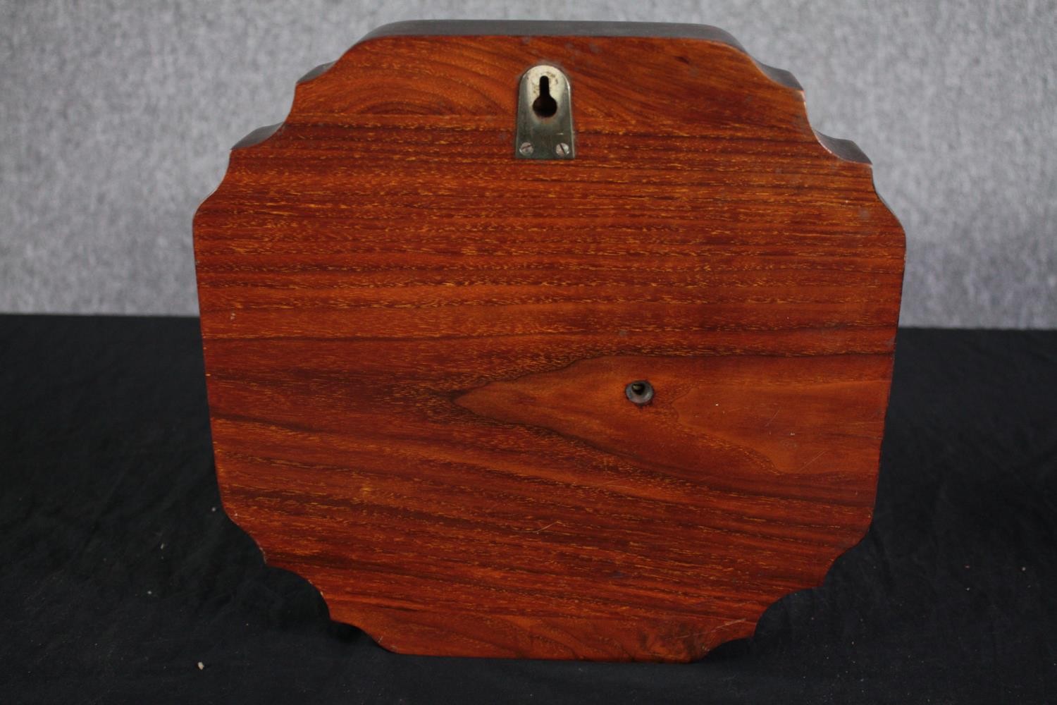 An early to mid twentieth century barometer made in England. In a walnut veneer case. .H.30 W.30cm. - Image 5 of 5