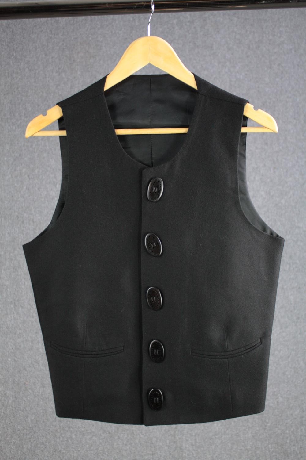 A vintage bespoke made black woollen three piece suit. - Image 6 of 8