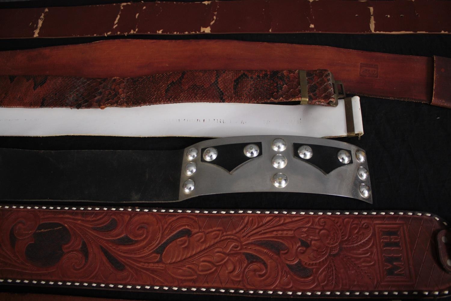 A collection of vintage leather belts, some with embossed designs. L.115cm. (largest) - Image 3 of 5