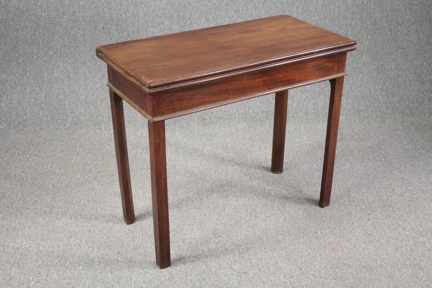 Tea table, Georgian mahogany with gateleg action. H.72 W.87 D.86cm. (extended) - Image 2 of 6