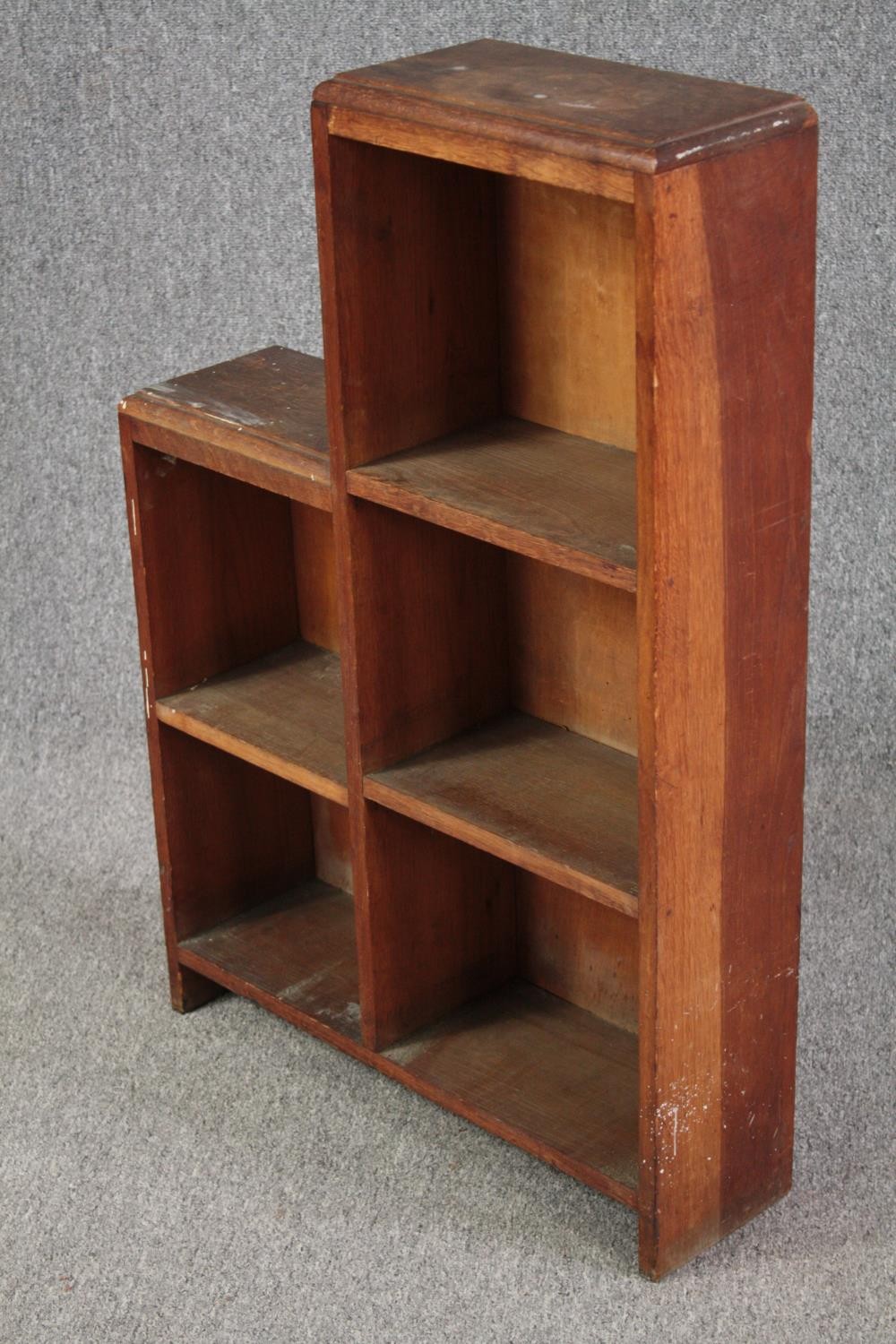 Open bookcases, a pair, mid century oak. H.92 W.61 D.18cm. (each) - Image 3 of 4