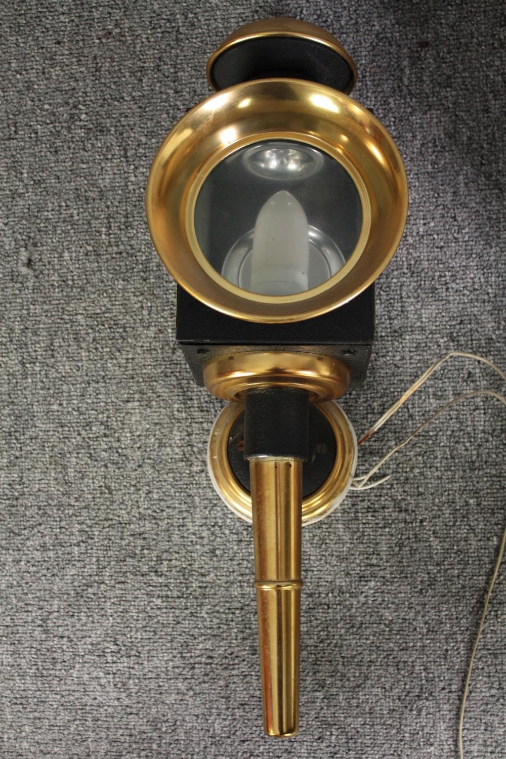 Two modern brass wall lights. Modelled on the style of coaching lamps. H.49cm. (each) - Image 2 of 5