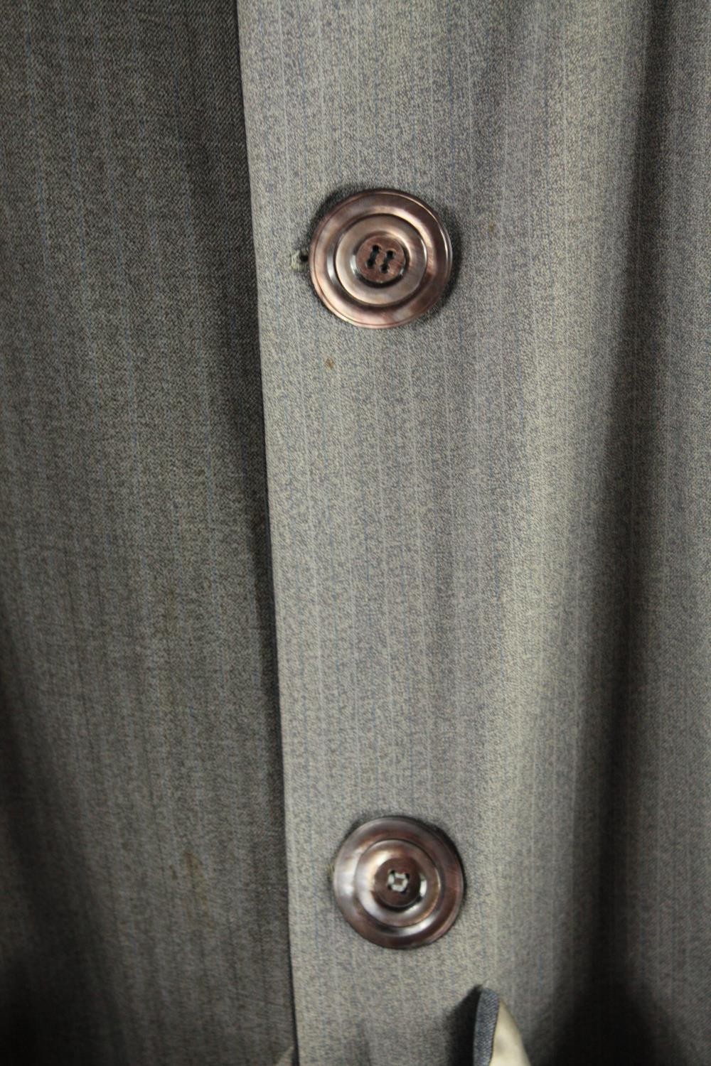 A bespoke made vintage grey tone pin stripe and block design two piece suit with mother of pearl - Image 2 of 6