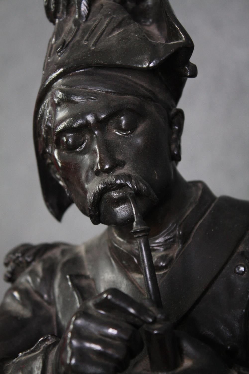 Etienne Henri Dumaige (1830-1888). After the Fight-Grenadier of 1792. Bronze with patina. H.66cm. - Image 6 of 8