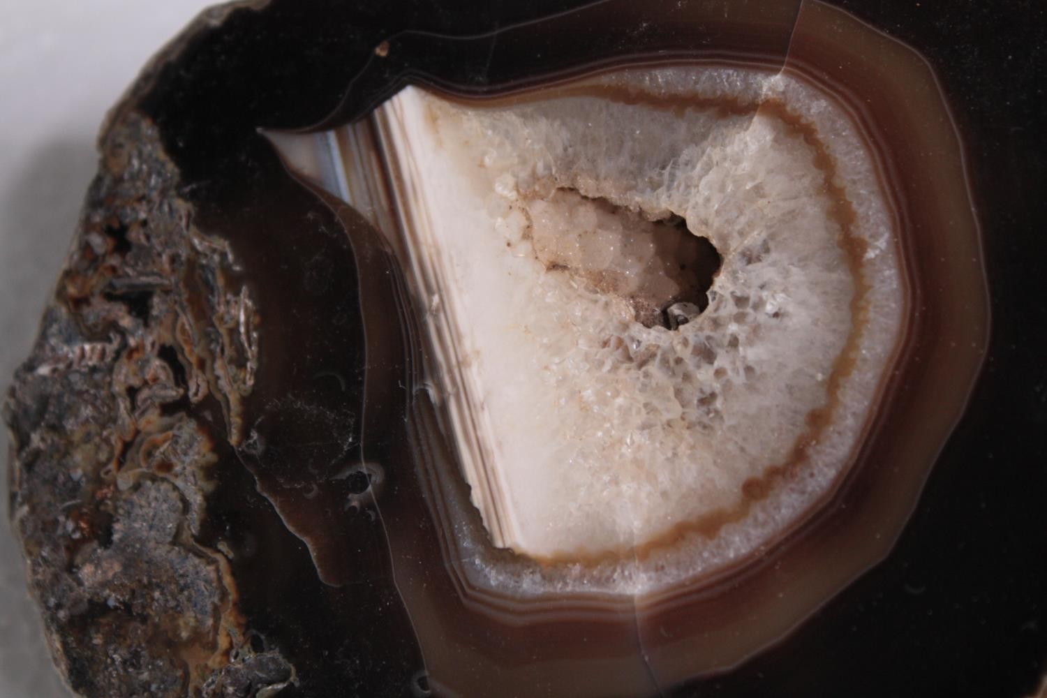 A collection of four Agate geode slices and pieces, some dyed. H.14 W.10cm. (largest) - Image 9 of 11