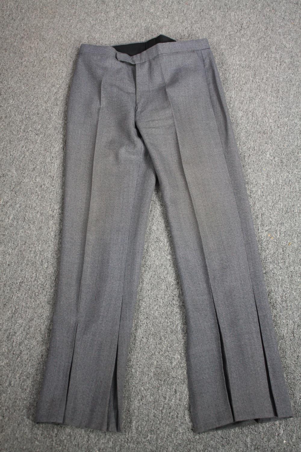 A bespoke made vintage grey tone pin stripe and block design two piece suit with mother of pearl - Image 6 of 6