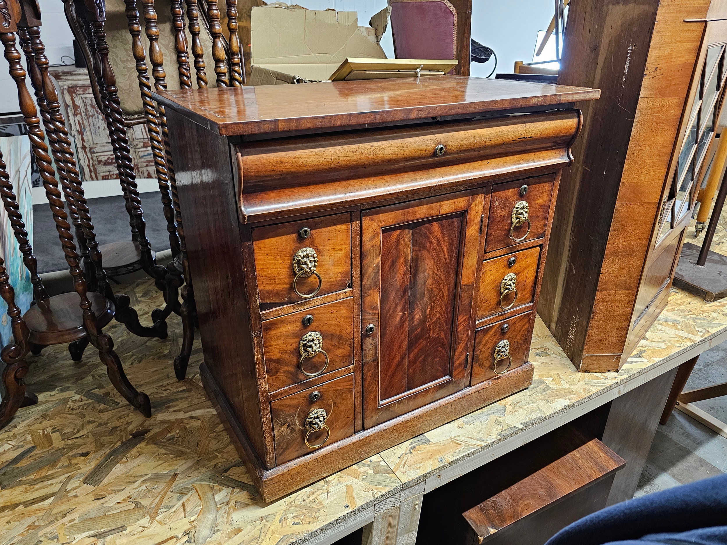 An early 19th century flame mahogany dwarf side cabinet. H.74 W.74 D.42cm. - Image 2 of 3