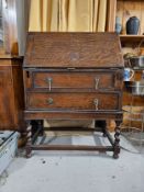 Bureau, mid century oak Jacobean style. H.104 W.75 D.44cm.
