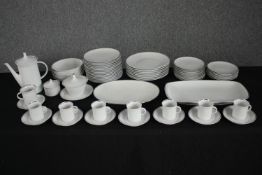 Rosenthal. A dinner and tea and coffee service. Made up of eight cups and saucers, a sugar pot,