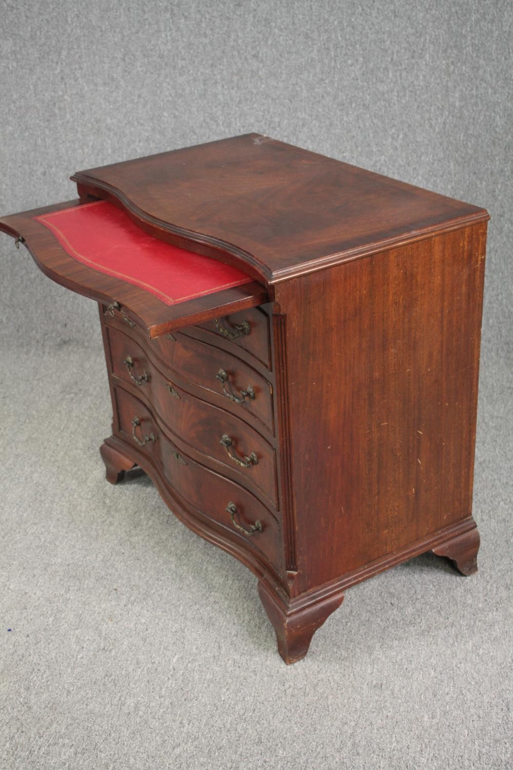 Chest of drawers, Georgian style flame mahogany. H.78 W.78 D.47cm. - Image 4 of 7