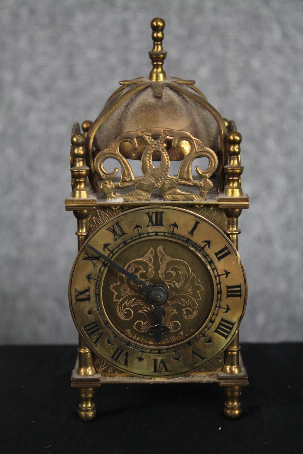 Mixed collection. A 19th century brass inlaid rosewood sewing box, brass clock and copper - Image 5 of 14