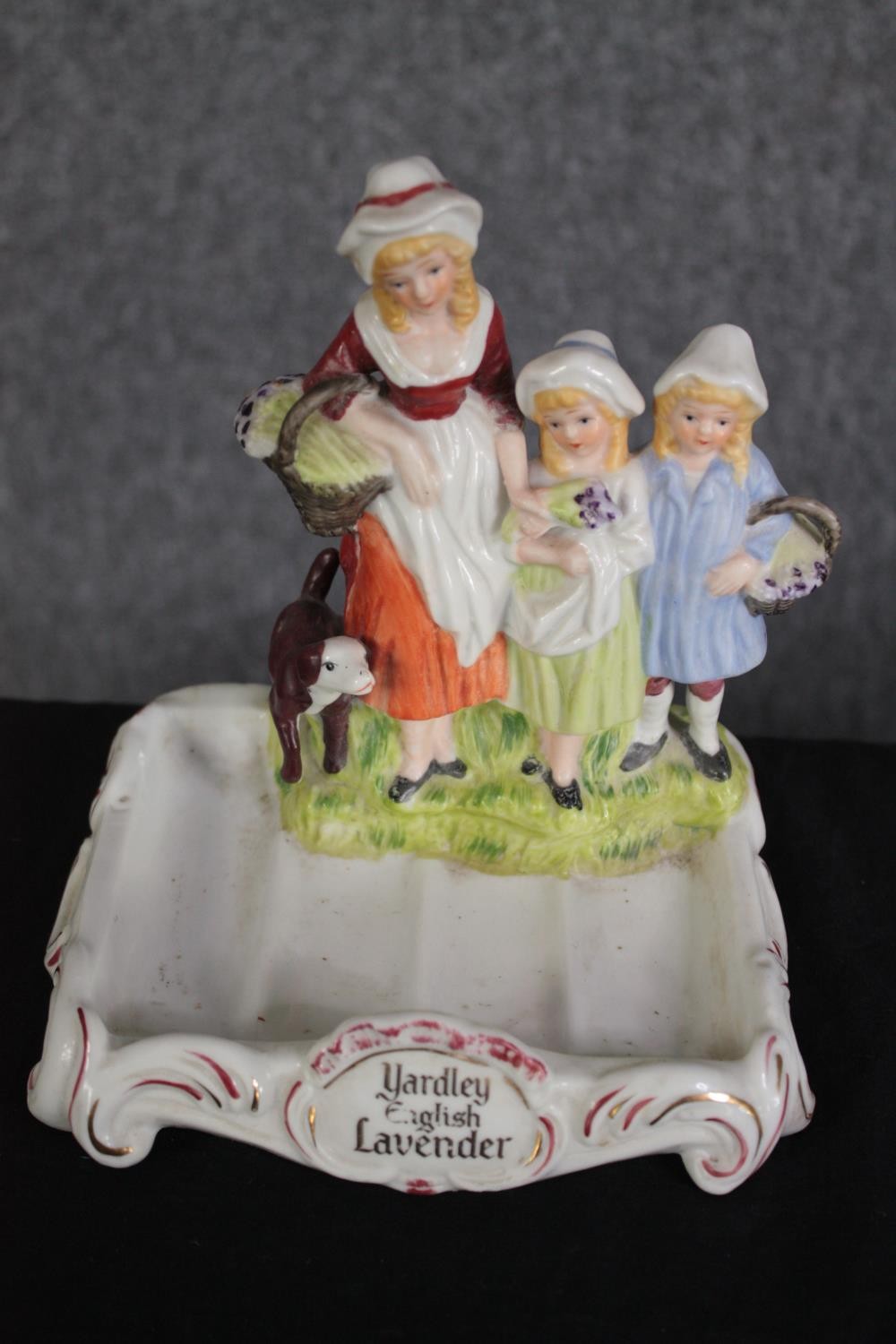 A mixed collection. A Yardley soap dish with porcelain figures and lidded glass bottle, decorative - Image 3 of 10