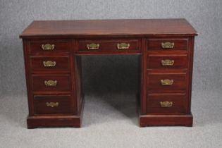 Pedestal desk, Victorian walnut. H.80 W.137 D.57cm. (One handle detached but present and with