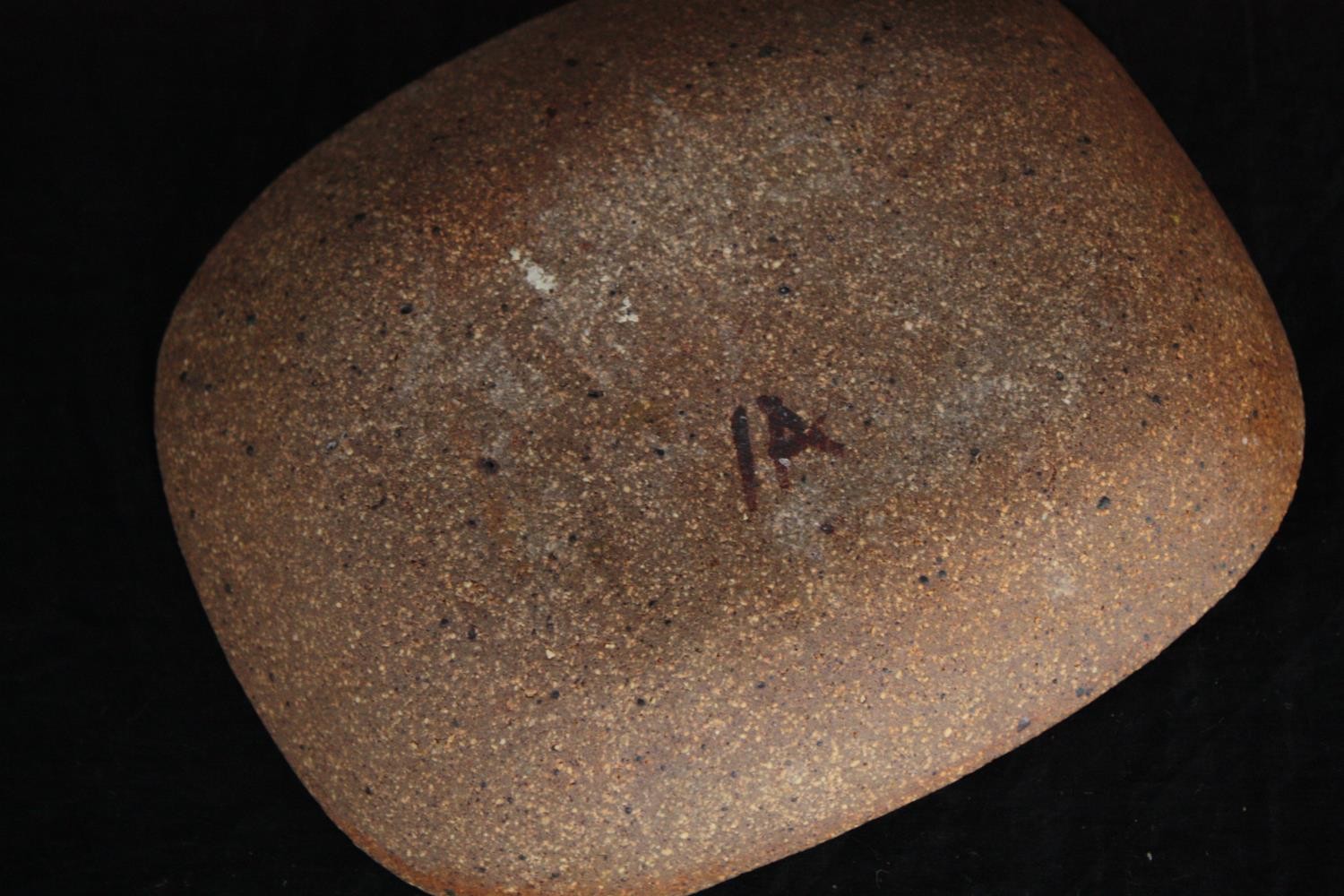 Studio pottery. Three glazed bowls. One decorated with a swan and signed 'R' on the base. L.29 W. - Image 10 of 10