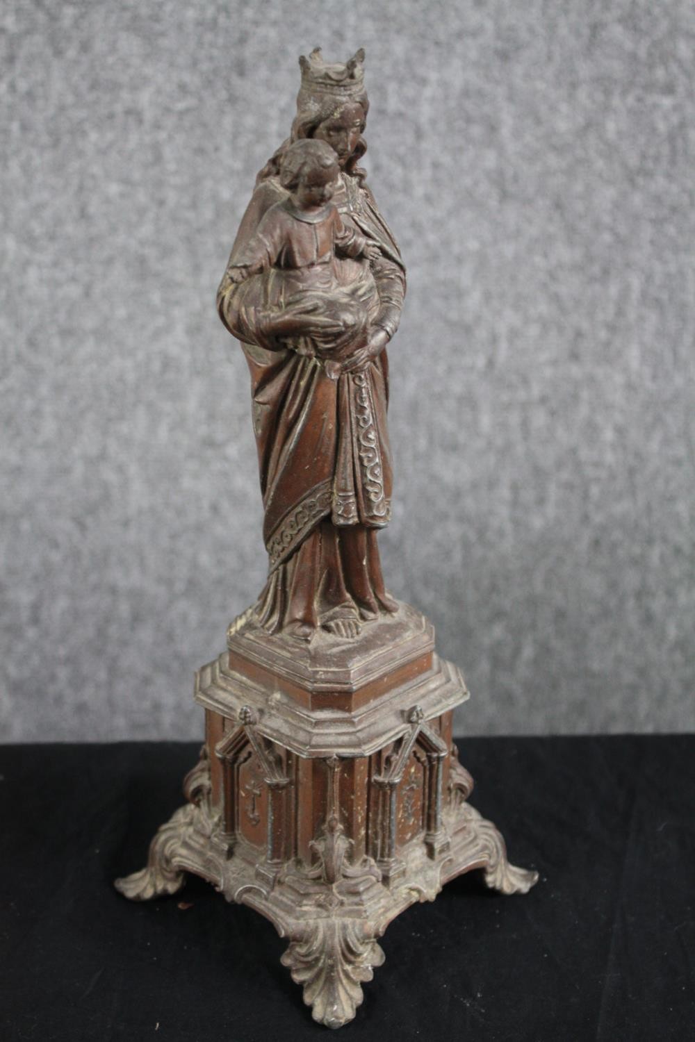 Bronze spelter figure. Madonna and child on a plinth. H.32cm. - Image 2 of 5