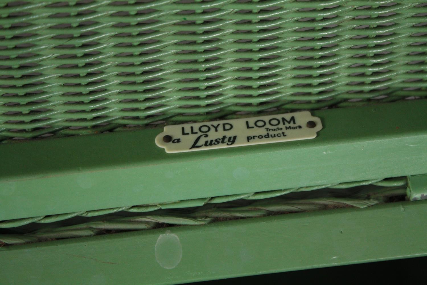 Lloyd Loom basket in light green with label. - Image 4 of 4