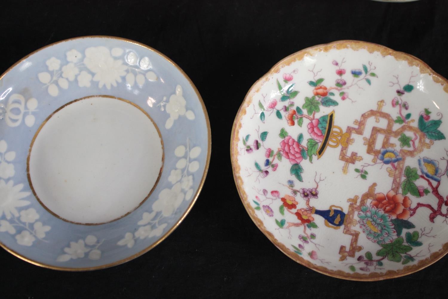 An assortment of 19th century hand painted saucers and side plates, including a dish with Chinese - Image 7 of 8