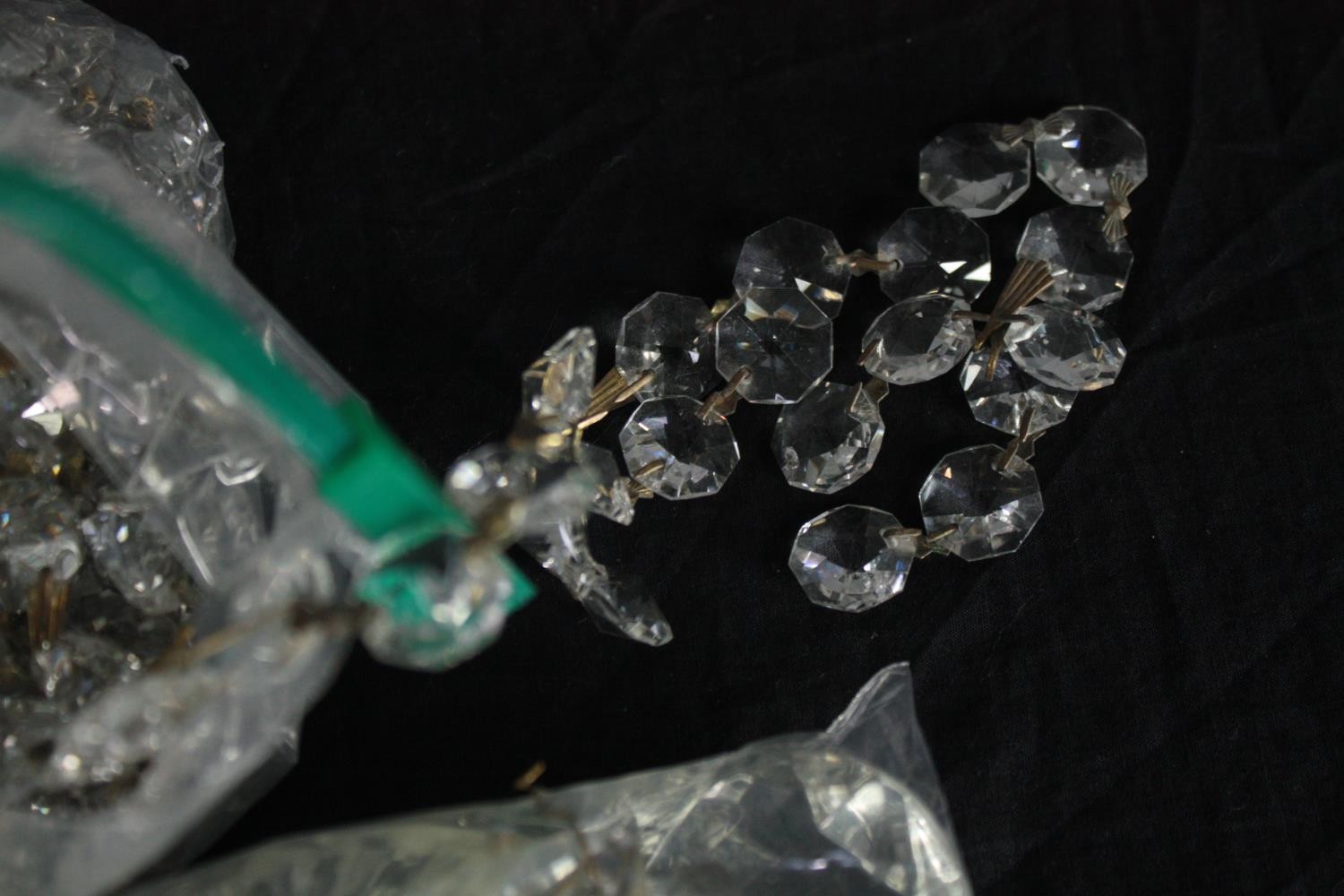 A box of glass chandelier parts. - Image 6 of 10