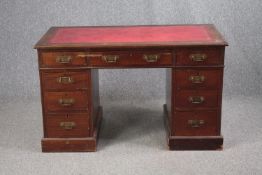 Pedestal desk, 19th century walnut in three sections. H.73 W.120 D.61cm.