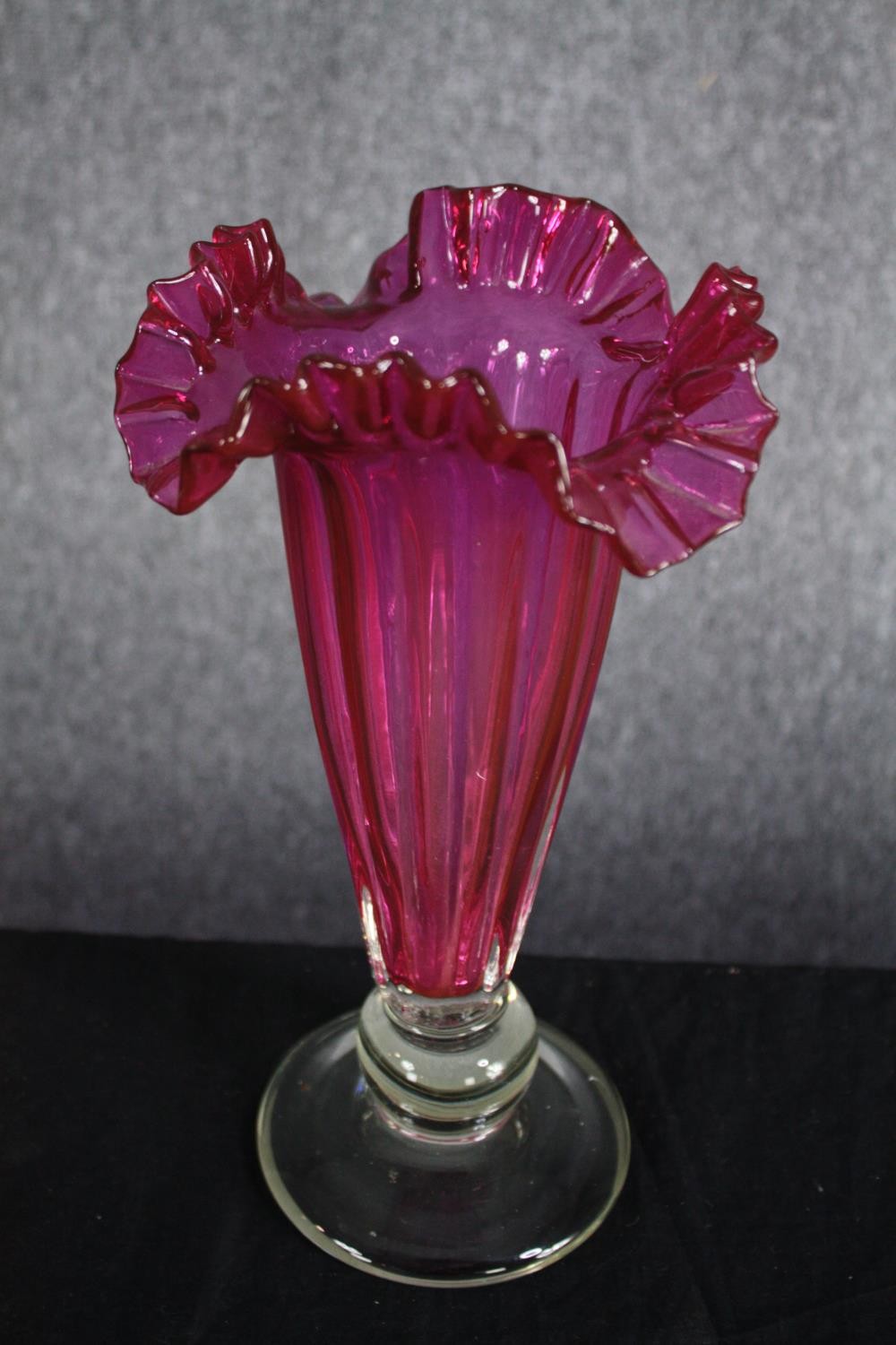 A Victorian decorative Cranberry glass trumpet vase with with ruffled edge and two small Cranberry - Image 5 of 6