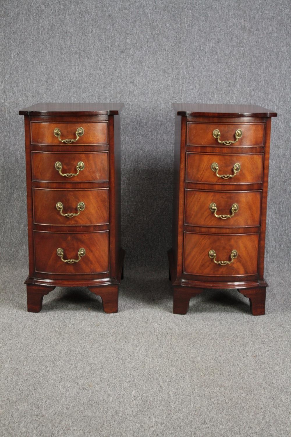 Bedside chests, Georgian style flame mahogany. H.75 W.35 D.53cm (each).