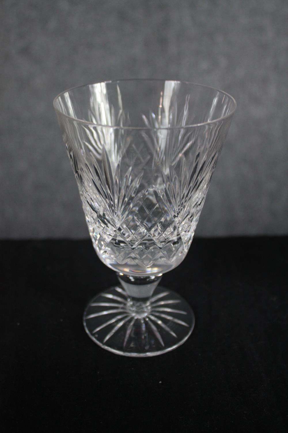 Webb Corbett. A set of four glasses and a decanter. Lead crystal glass. H.29cm. (largest) - Image 3 of 5
