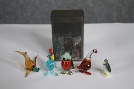 A selection of five glass animals. H.10cm. (tin)