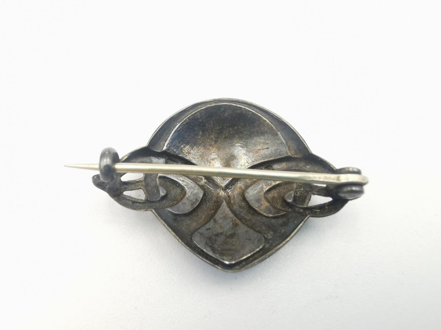 An Art Nouveau blue enamel and silver Charles Horner brooch. Secure pin to the back. Hallmarked: - Image 2 of 3