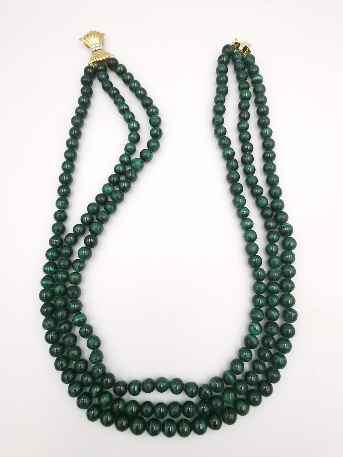 Two gemstone necklaces, including a three strand malachite bead necklace with white and yellow 14 - Image 2 of 10
