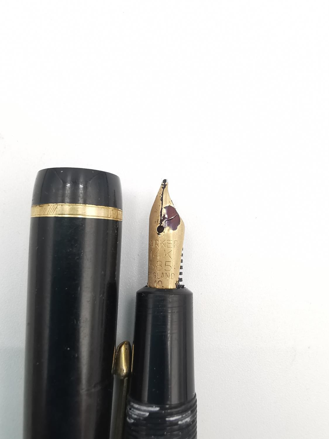 Six vintage fountain pens of various makers, including four with 14ct gold nibs, three Parker pens - Image 6 of 10