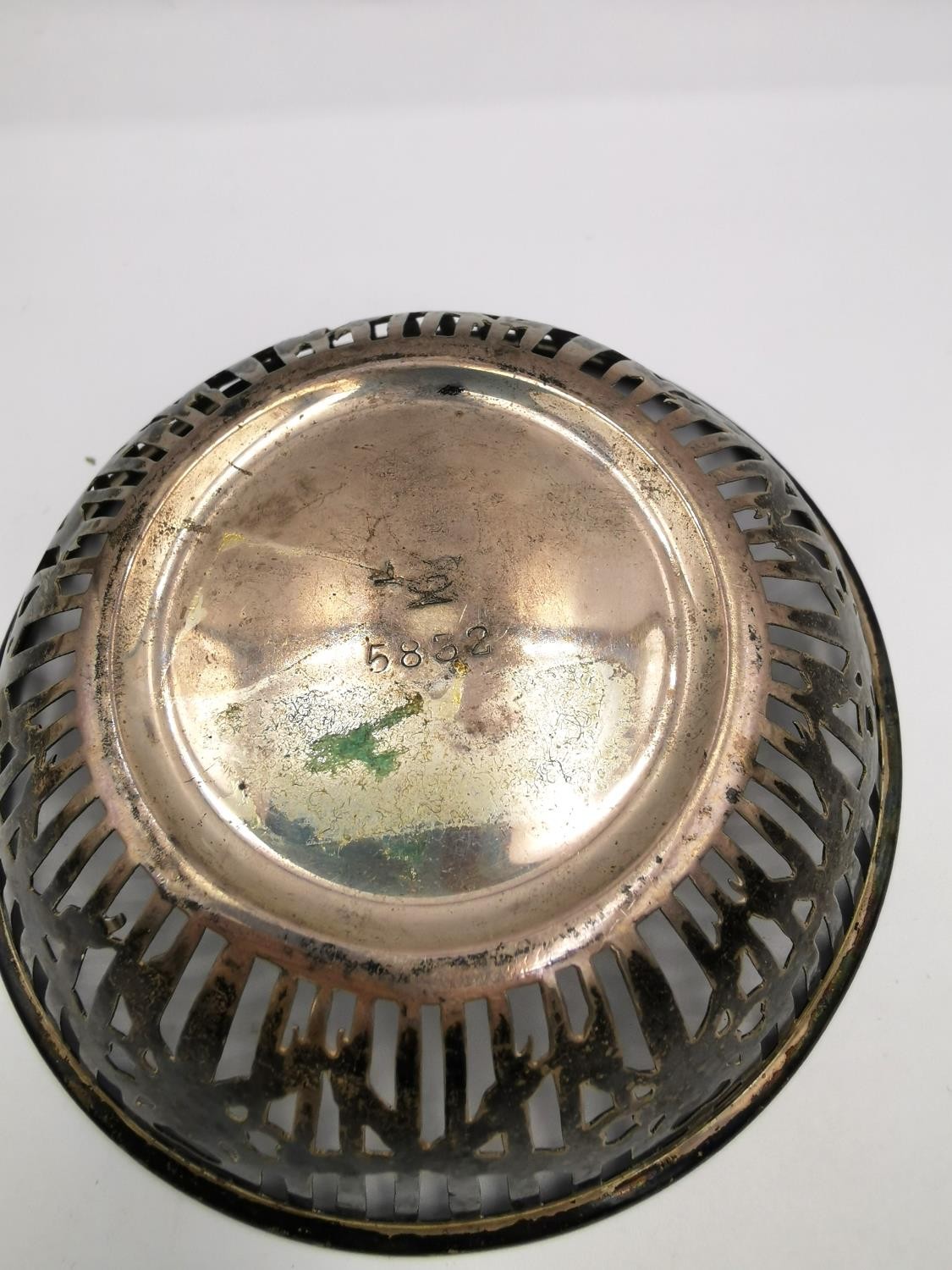 A collection of silver items, including a Victorian pierced bow design bowl by Roberts and Belk, a - Image 3 of 9