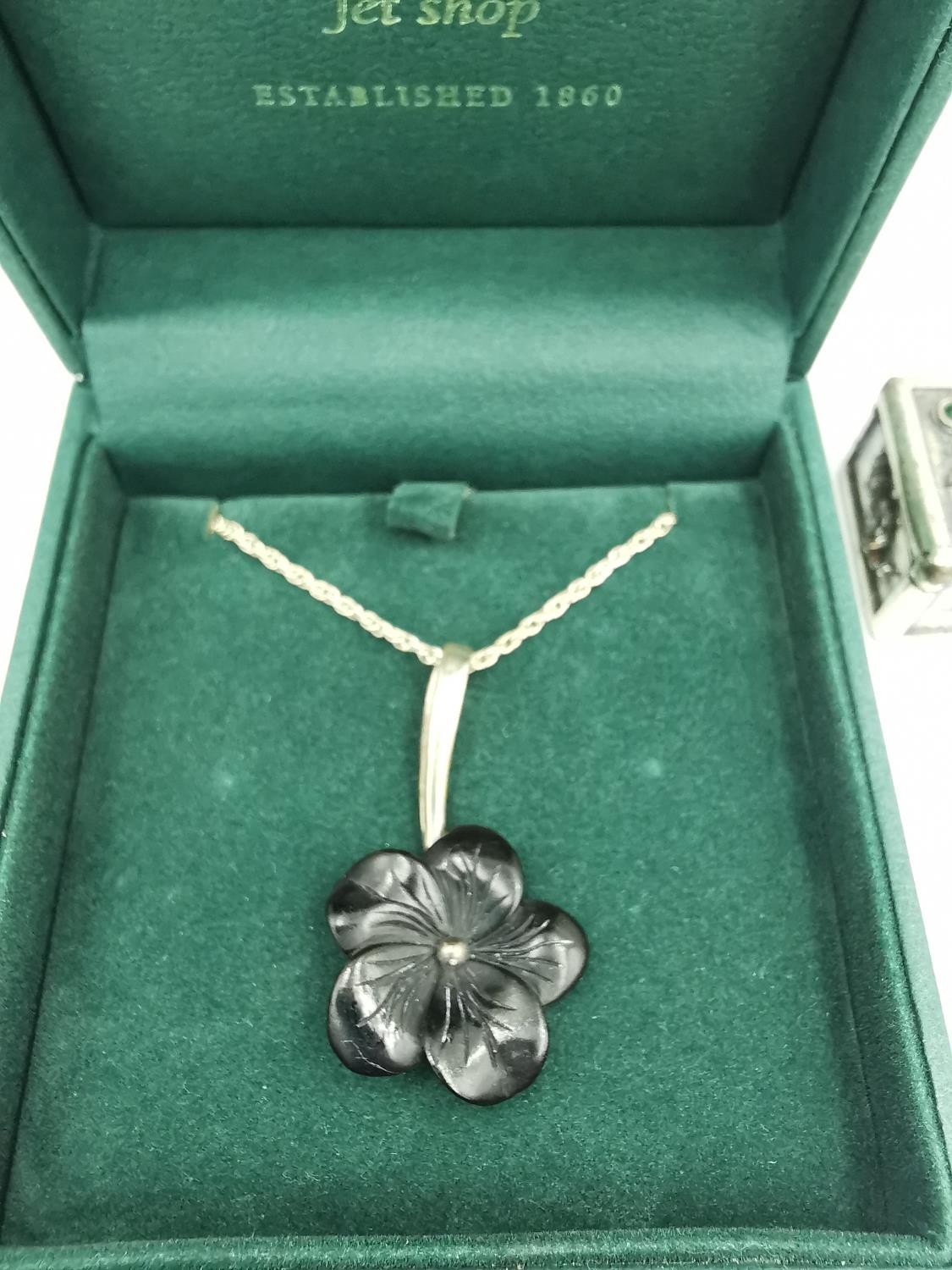 A collection of jewellery, including a Whitby carved jet and silver flower necklace, a silver and - Image 3 of 8