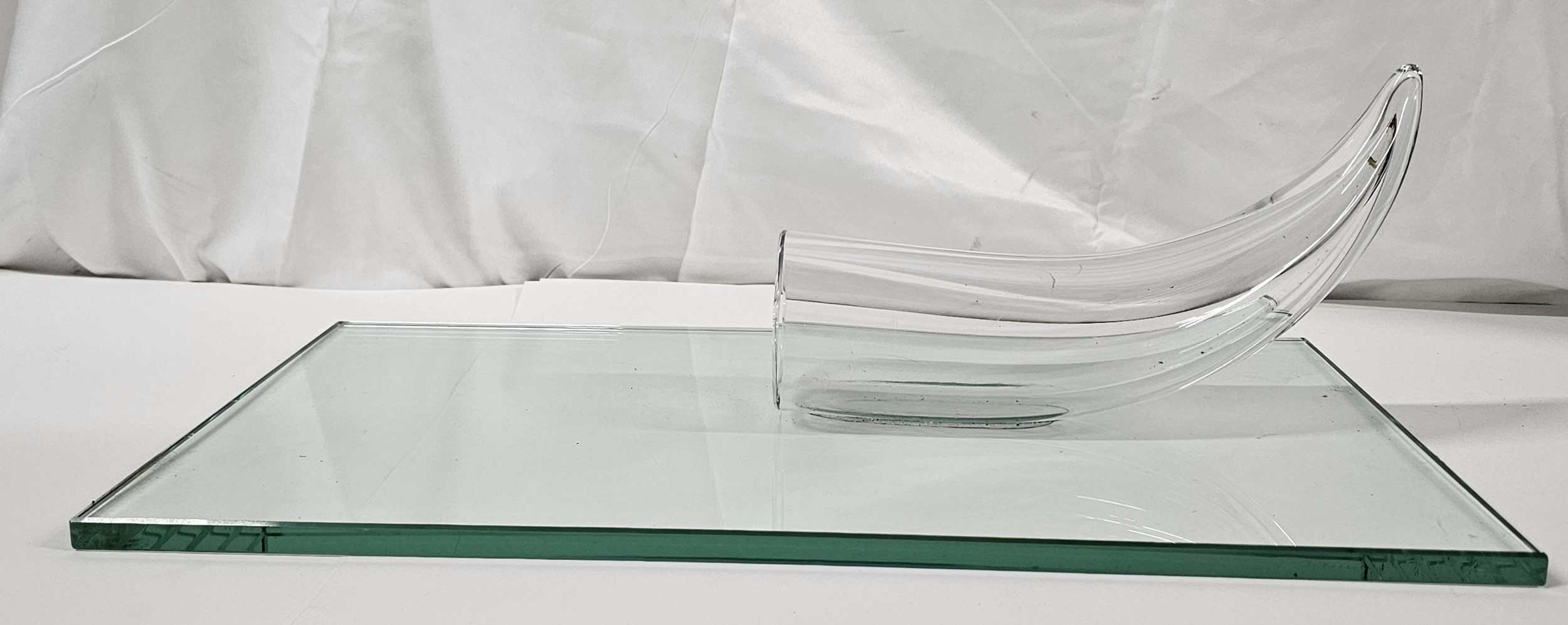Philippe Starck, 'L'étrangeté contre le mur' crystal vase. Designed in 1988, for Daum. Signed - Image 3 of 4