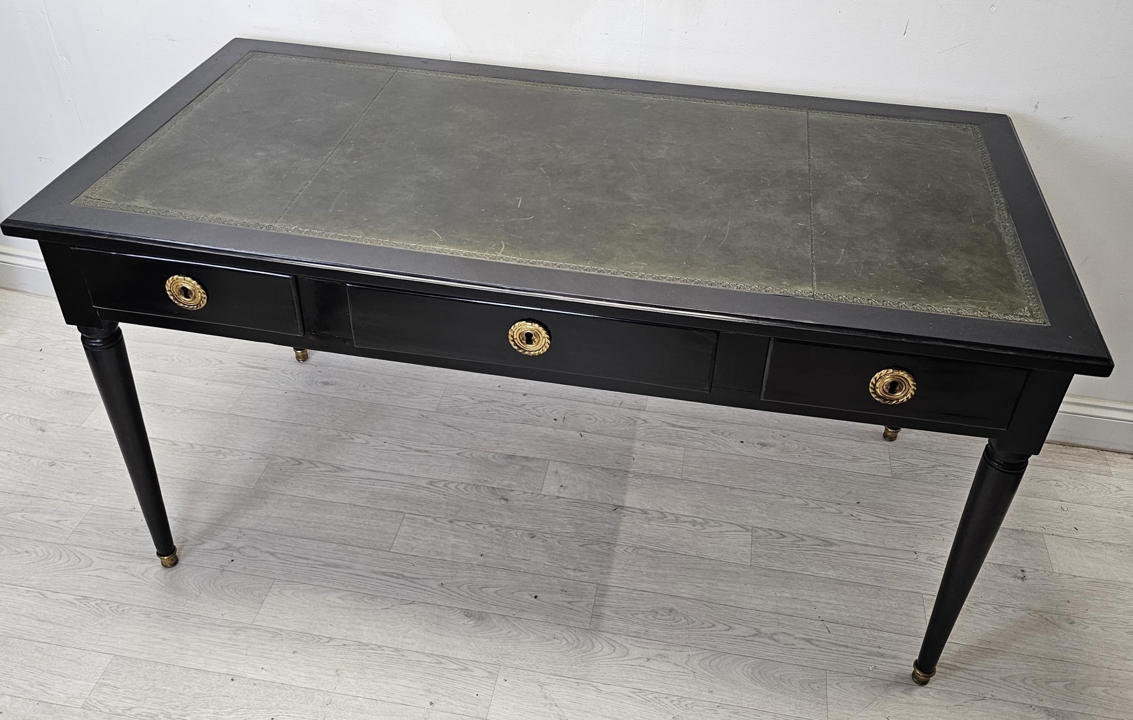 Writing table, late 19th century Empire style, later painted with tooled leather inset top. H.76 W. - Image 2 of 8